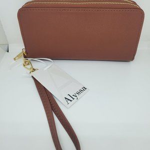 Alyssa Brown Zippered Wallet Wristlet New with Tags